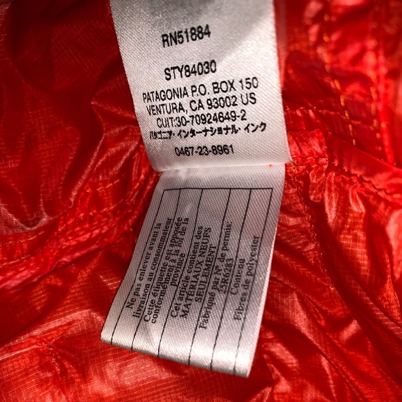 Patagonia Light Weight Puffer Jacket - Picture 12 of 16